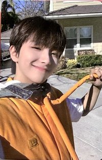 WHO! yzy 1.0 簽售卡 