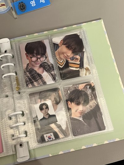 明宰炫（生日卡.黑框眼鏡wvs最後出）