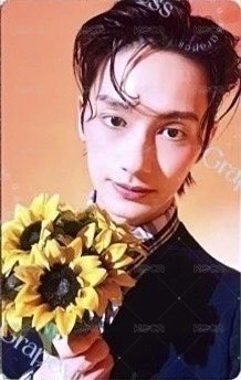 精選專 yzy E 簽售卡  正面