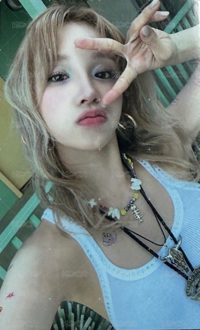 YUQ1 專輯卡 YUQI 特別版專卡-琦 正面