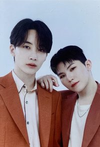 BE THE SUN 隨機卡 