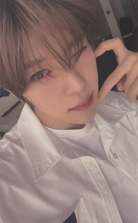 Songbird yzy 青島 day1 簽售卡 