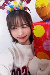 Glow Up wm 8.0 簽售卡 