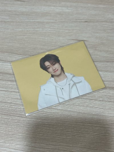 FOLLOW AGAIN TO JAPAN 奶黃八橫版小盤出