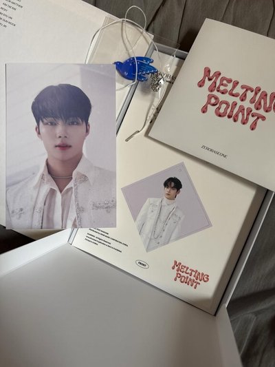 ZB1 迷二 Melting Point 白 / 綠