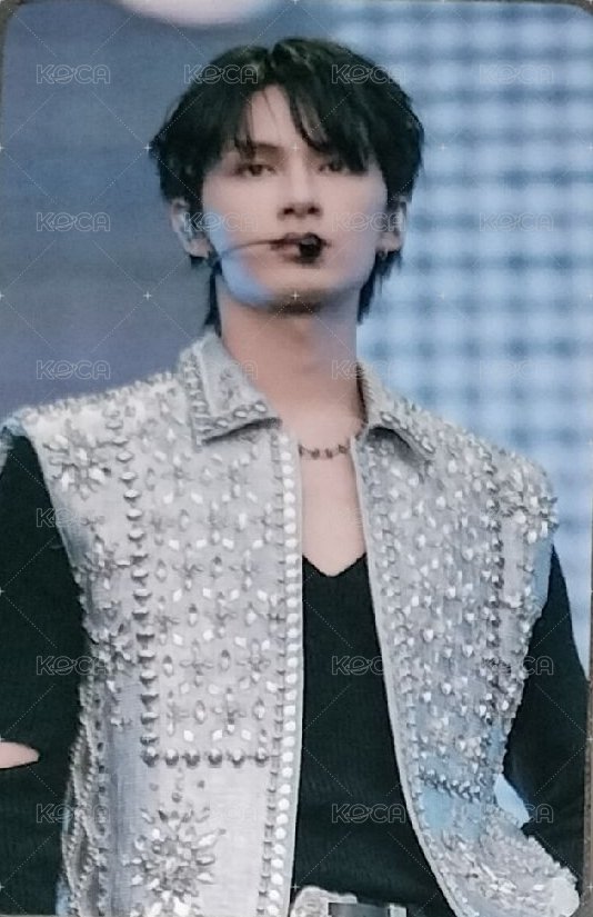 FOLLOW AGAIN 電影卡  正面