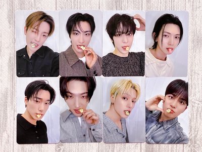 GOLDEN HOUR PT.3 MS簽售卡 軟糖、恐龍、帽踢