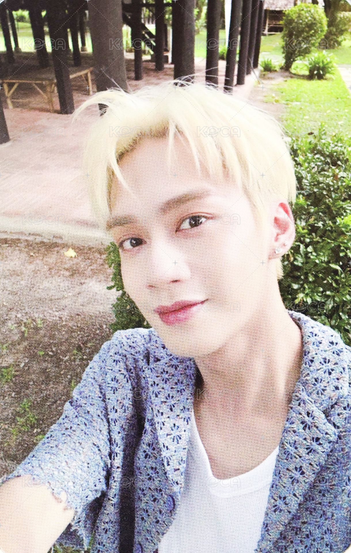 NEVER BEEN 隨機卡  正面