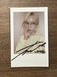 拍立得（咬手指）