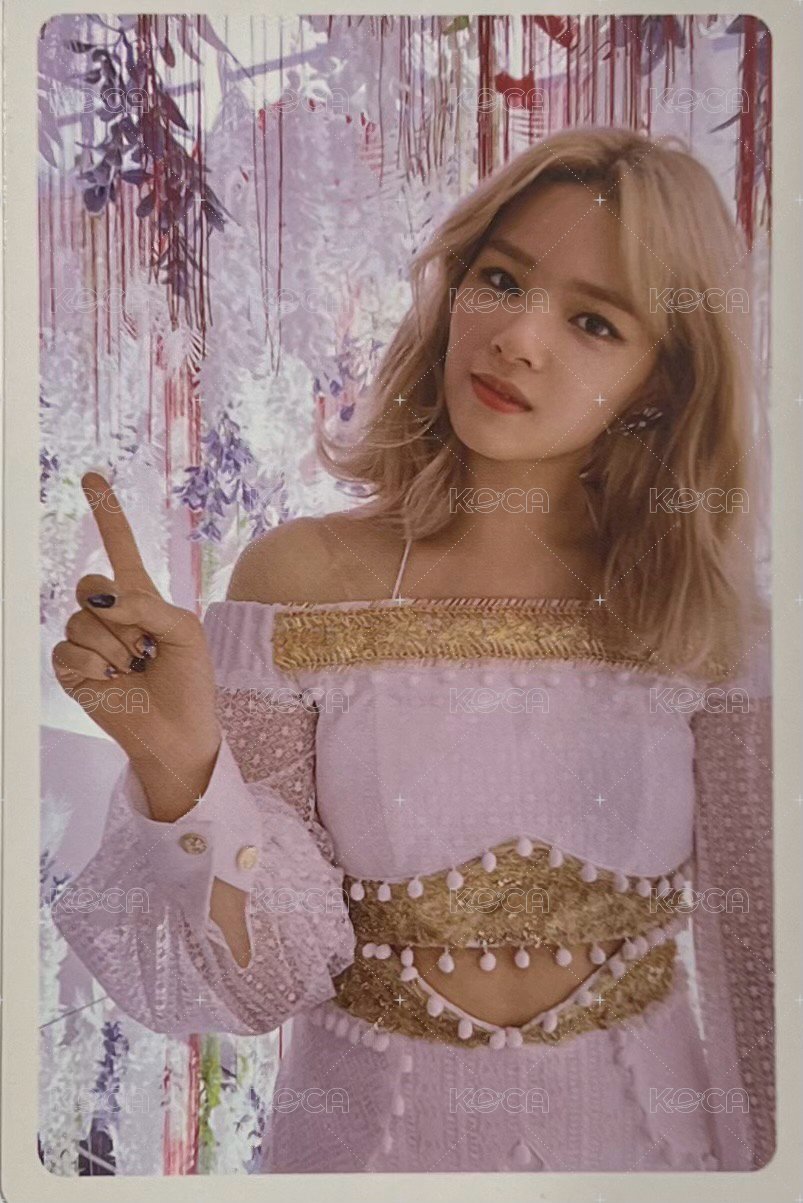 MORE & MORE 專輯卡 預售禮 正面