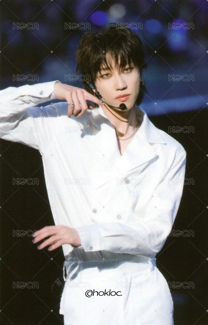 FOLLOW AGAIN 周邊卡 電影日週鑰匙扣卡 正面