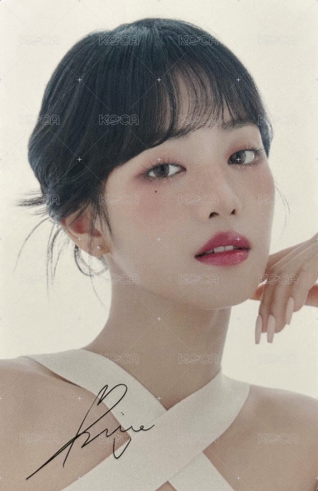 代言卡 3CE 正面