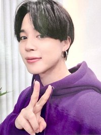 by BTS 周邊卡 耳環卡 拍立得