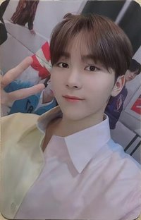 特二 yzy 簽售卡 