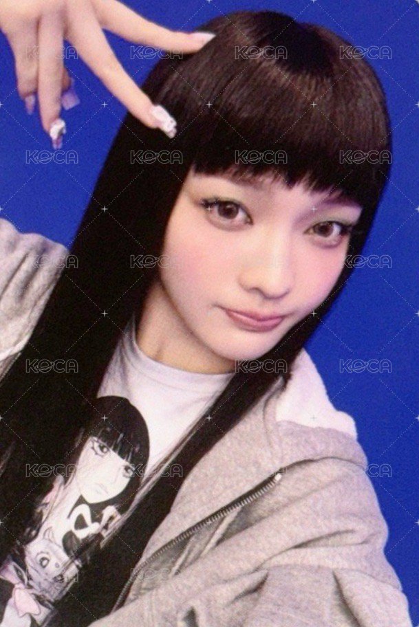 bomb yzy 線上3.0 簽售卡  正面