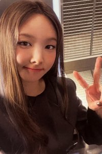 READY TO BE 專輯卡 