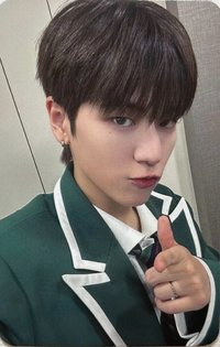 WHO! dmm 1.0 簽售卡 2