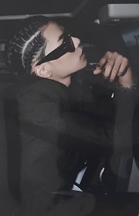 FAMOUS k4 特典卡 預售