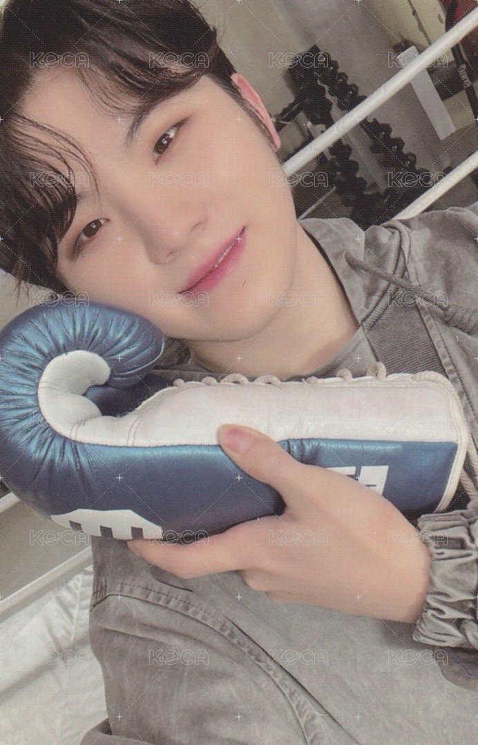 MINI10 專輯卡 ｜FIGHT FOR MY LIFE ver. 正面