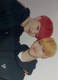 ‘SVT’ 隨機卡 榮八
