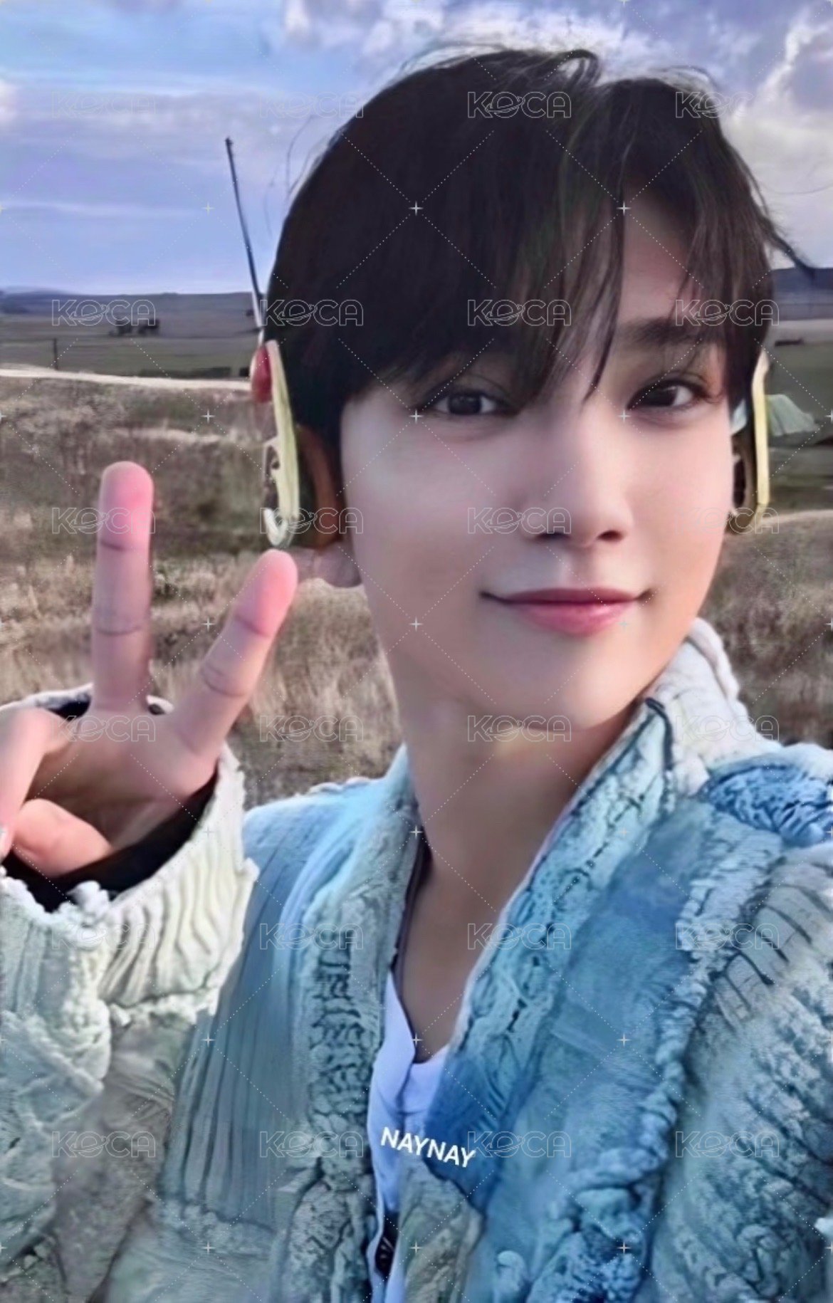 MINI11 yzy D ver. 簽售卡  正面