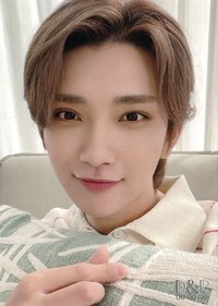 22‘HOME 周邊卡 外套卡