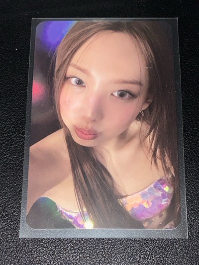 NAYEON solo 專卡