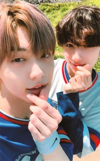 H:OUR 2 隨機卡 濟州25雙人卡