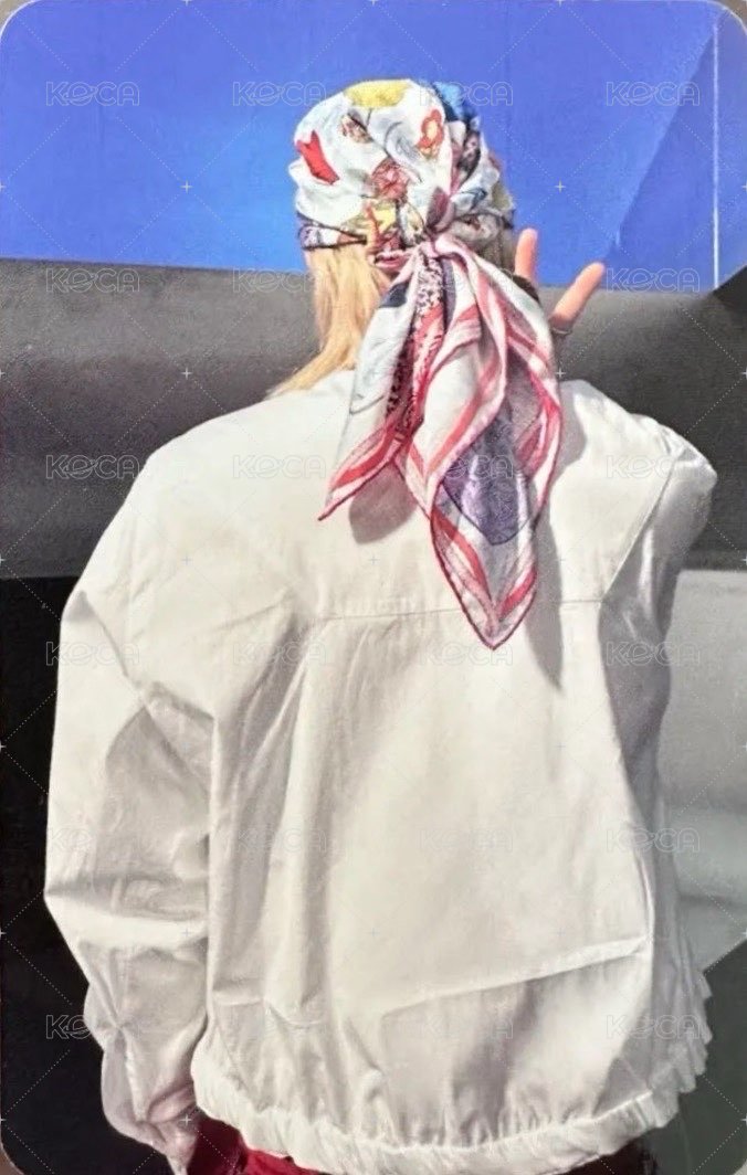 KARMA 專輯卡 Hooray ver. 背面