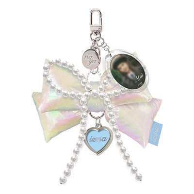 izna 2025 PHOTOBOOK MD 會員周邊（蝴蝶結吊飾）（可選成員）