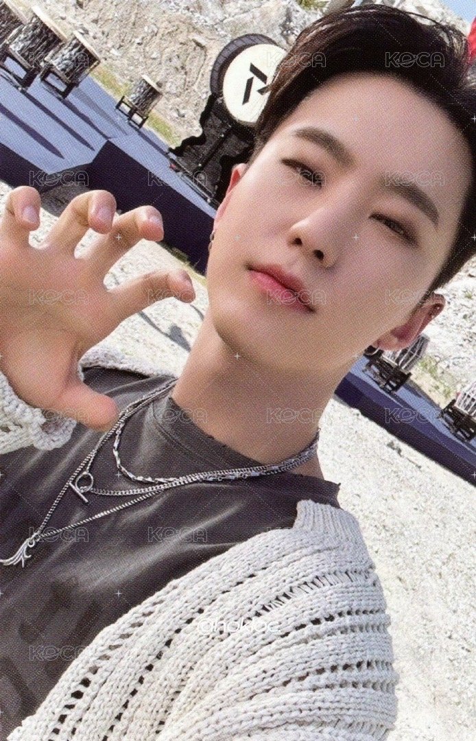 FOLLOW 演唱會 DVD / CD 卡 回憶錄 正面