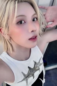 STICK OUT am 2.0 簽售卡 裴