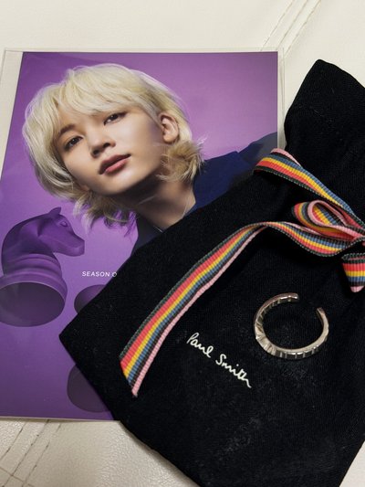 尹淨漢代言paul smith戒指含名信片