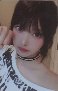 iLy Keyring.ver 專輯卡 B