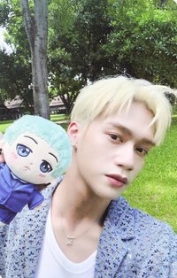 NEVER BEEN 隨機卡 