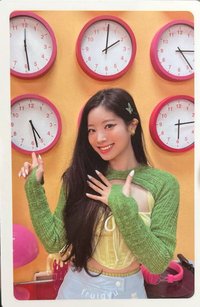 BETWEEN 1&2 專輯卡 