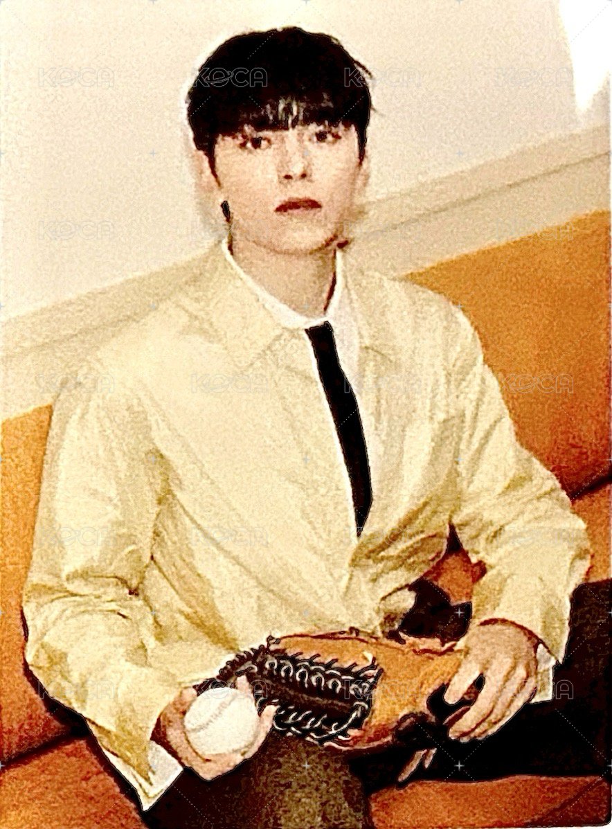 25‘FM｜HOLIDAY 隨機卡 卡包卡 正面