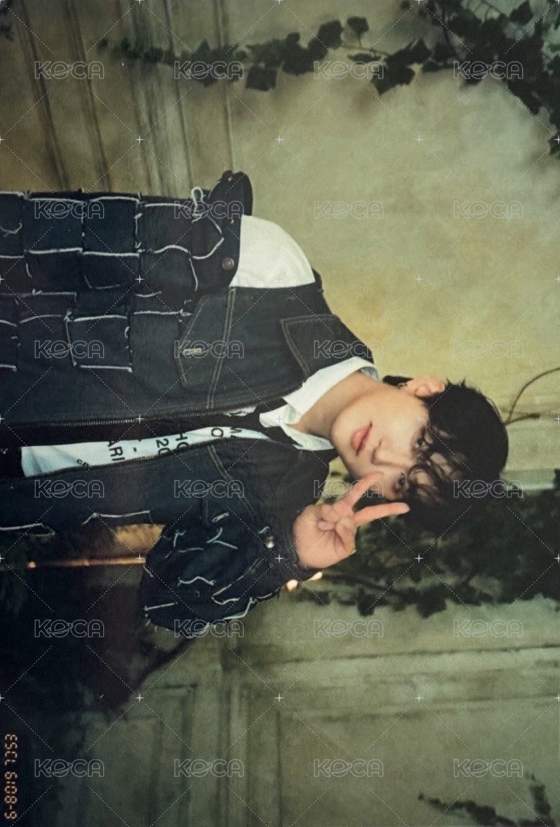 Hollow 期間生產限定盤 明信片 隨機 正面