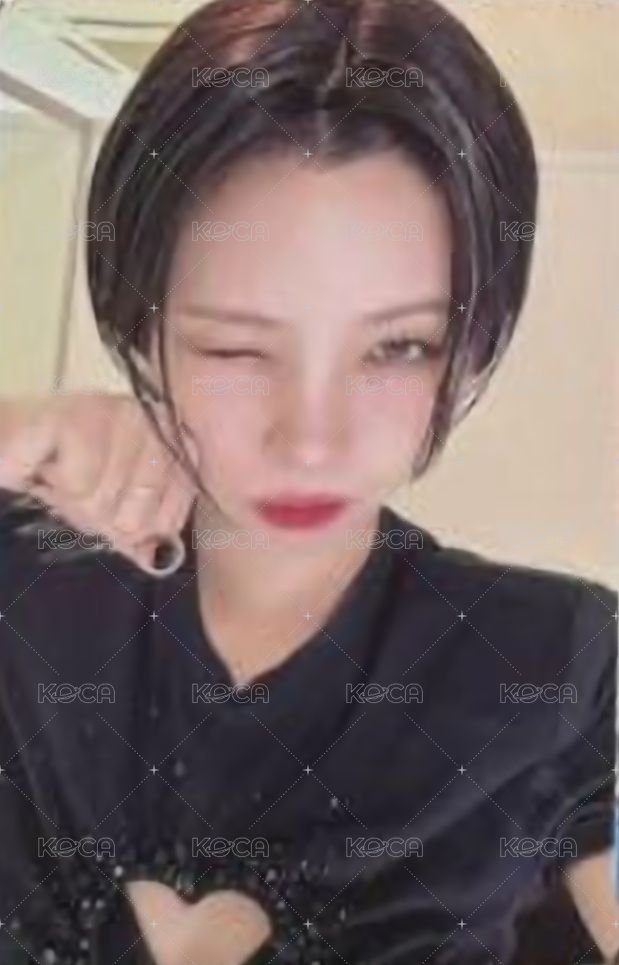 i-dle 塔店 日專 特典卡  正面