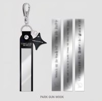 一巡TW 鑰匙圈吊飾 