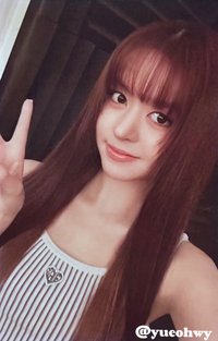 GUESS 代言卡 2.0 莉