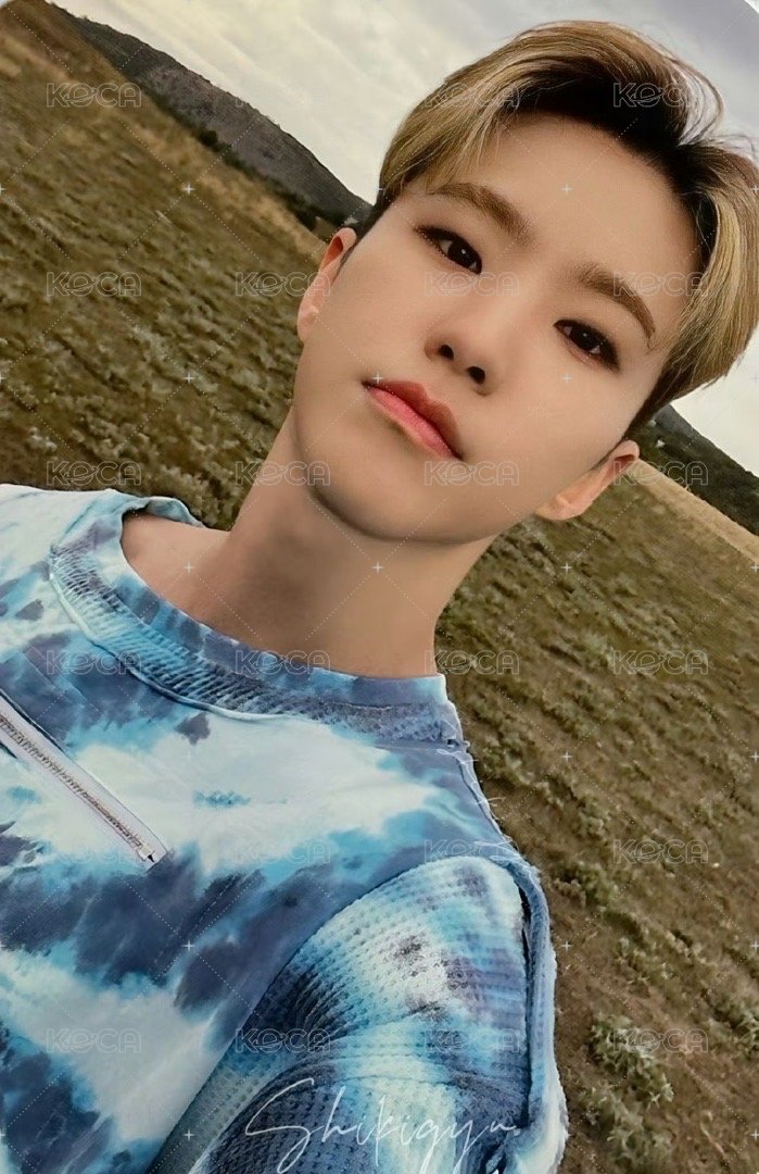 MINI11 yzy 4.0 特典卡  正面