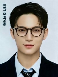 代言 代言卡 innisfree 證件照