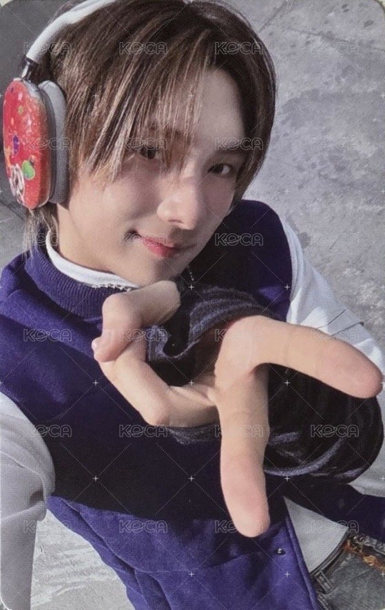 Play Hard wvs PB 特典卡 B版 正面