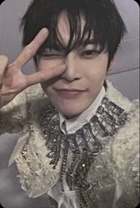 Fact Check 專輯卡 Chandelier版