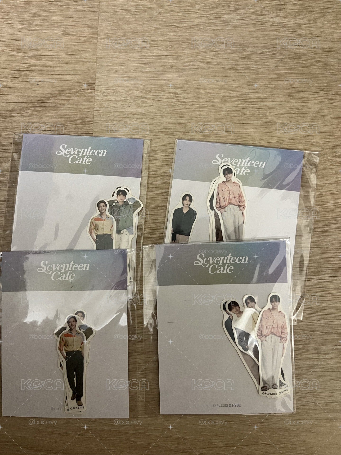 25’CAFE SEVENTEEN 貼紙 徽章 漢秀
