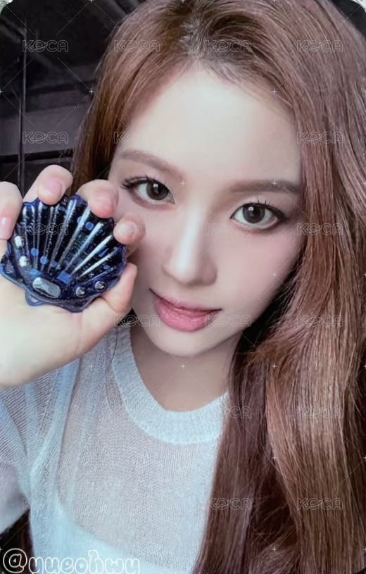 FORWARD 專輯卡 Shell ver. 正面