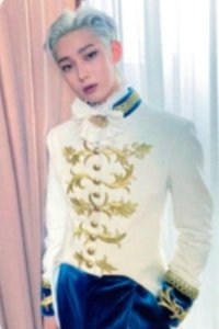 迷二 yzy 視簽2.0 簽售卡 