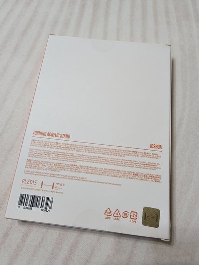 秀 克拉島旋轉立牌