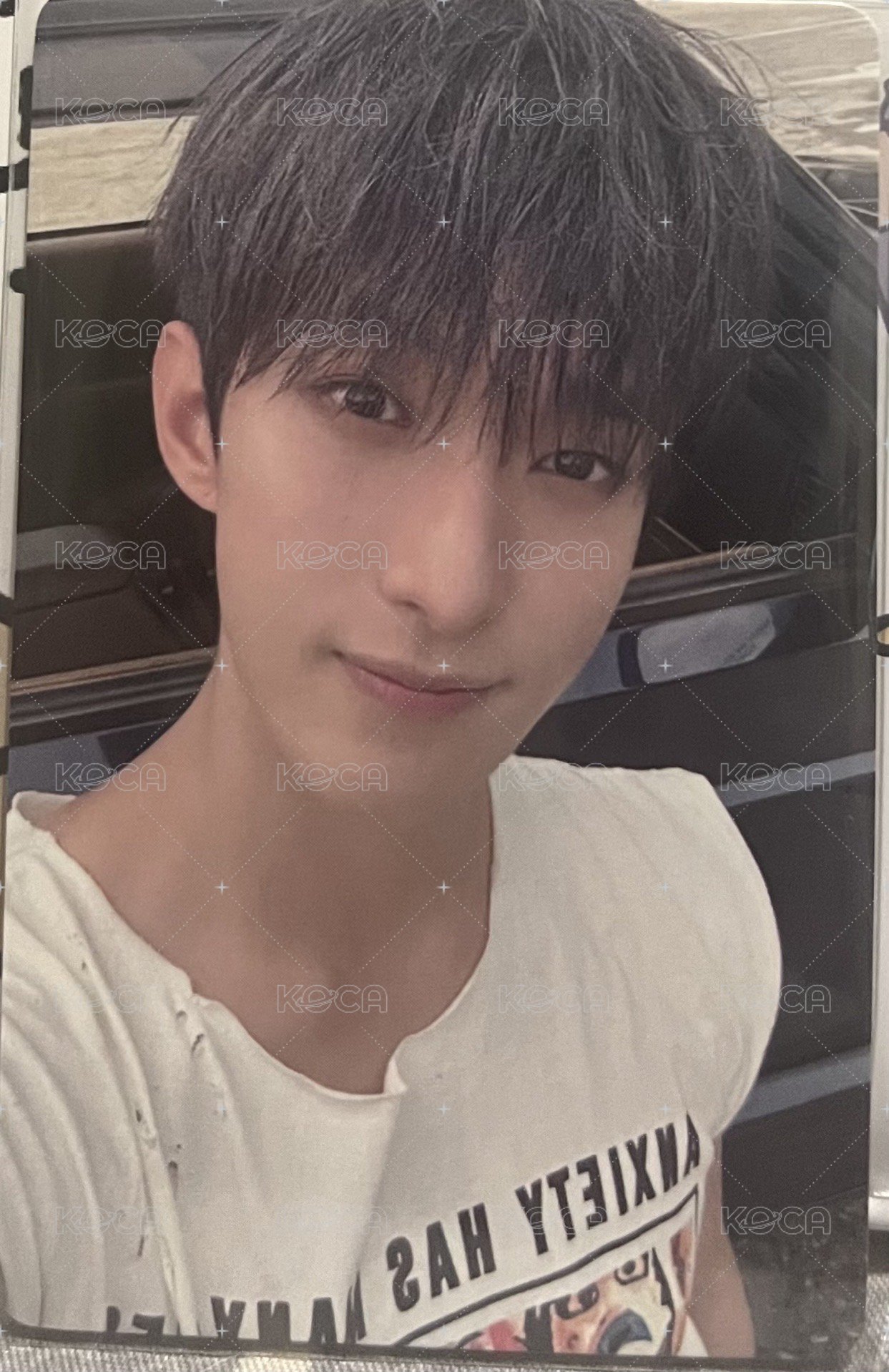 MINI12 yzy E 簽售卡  正面